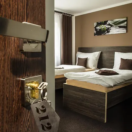 Trebovicky Mlyn 3* اوسترافا